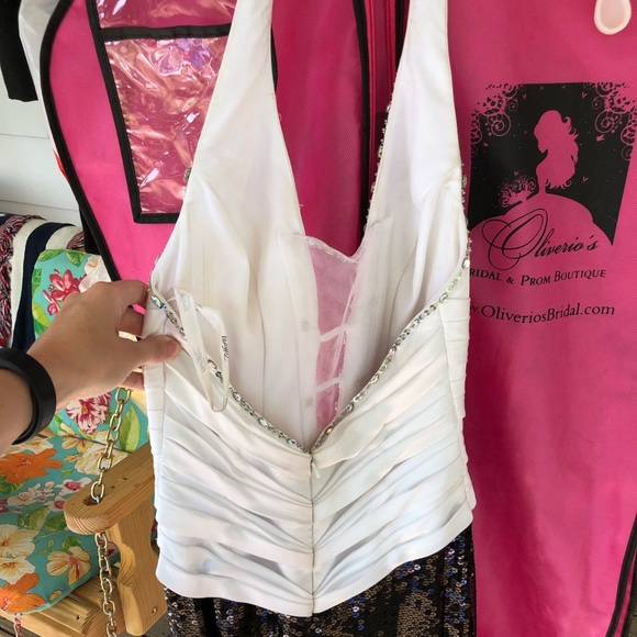 Size 4 pageant/prom gown - Picture 4 of 8